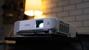 epson EB-E01